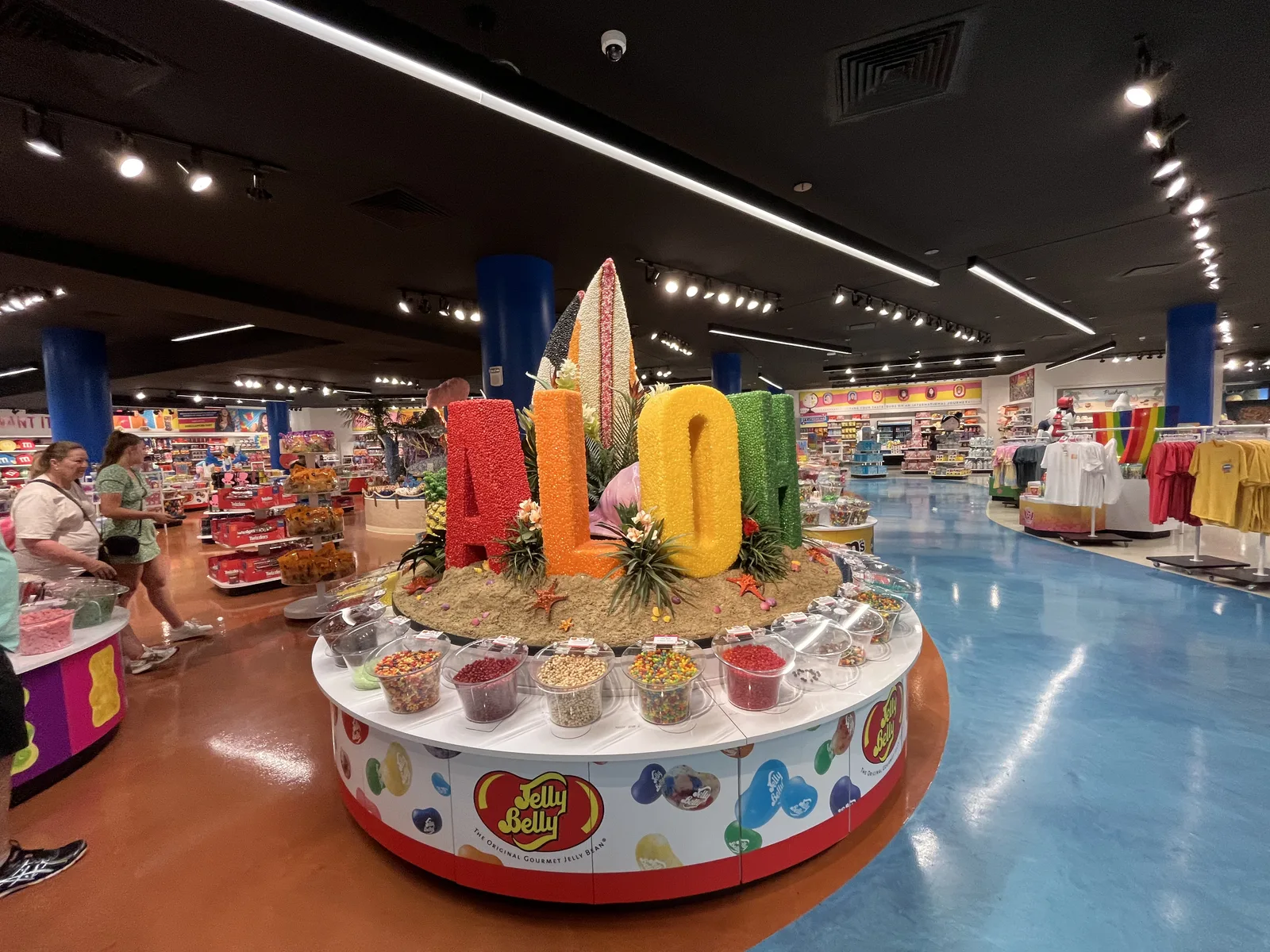 ALOHAの立体ディスプレイとジェリーベリーの量り売りカウンター